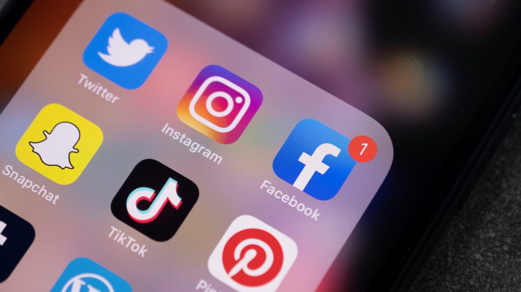 Help For Cyberbullying On Social Media 1024x575